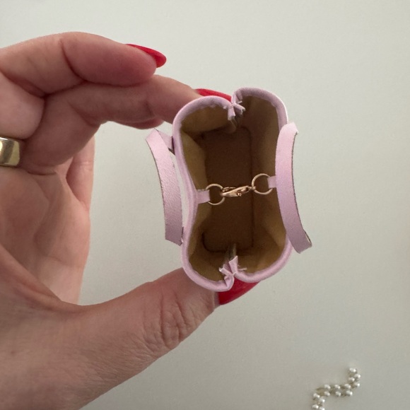 Labubu designer handbag - Picture 2 of 2